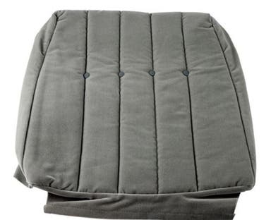 Bekleding voor de voorstoelen van een Volvo 240 uit 1979, grijs pluche.