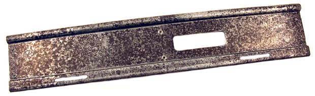 Houder bumper midden voor Volvo 140, 164, 240, -1978