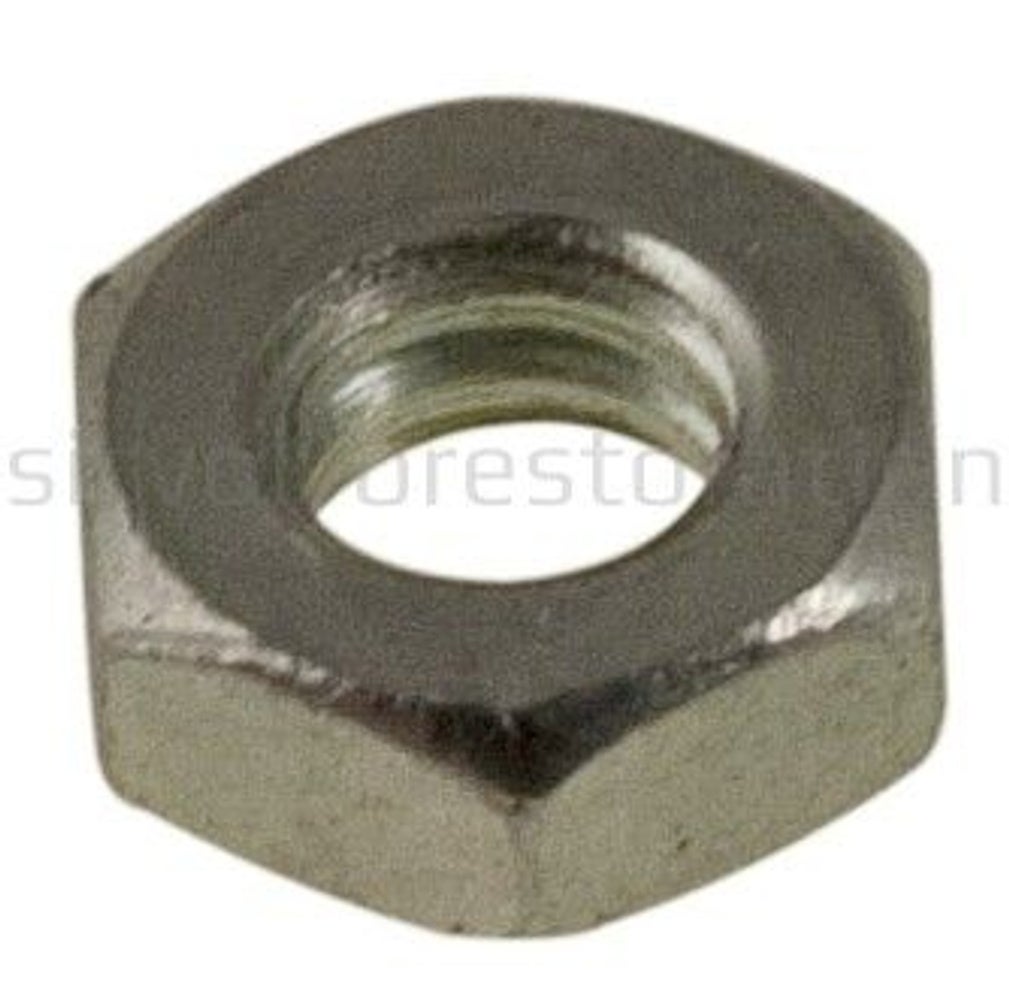 Moer UNC nr. 10-24 h=3,1 mm voor Volvo 140, 164, 240, 340, 740, 760, 940