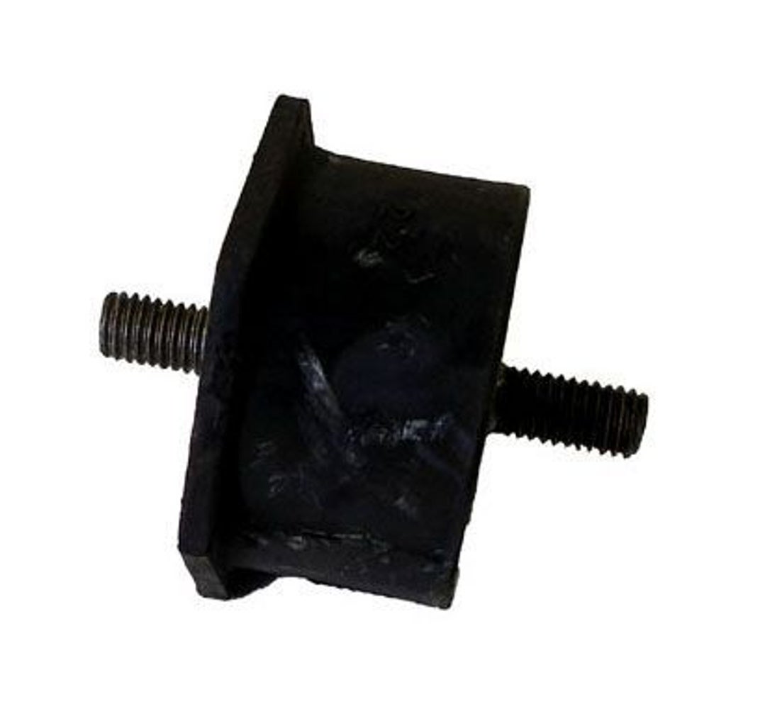 Verstevigde motorsteun voor Volvo 140, 164