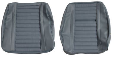 Bekleding voor de voorstoel van een Volvo Amazon uit 1965, lichtblauw.