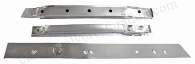 Bodemgolf voor Volvo 1800, links